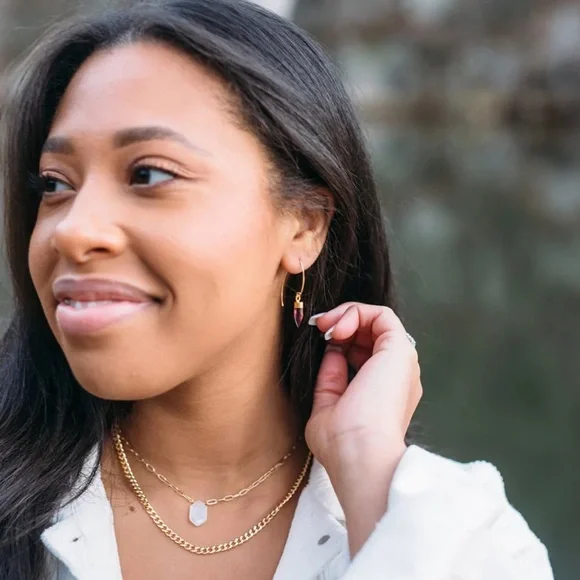 Iridescent Moonstone Gemstone Pendant Choker Necklace - Picture 8 of 8